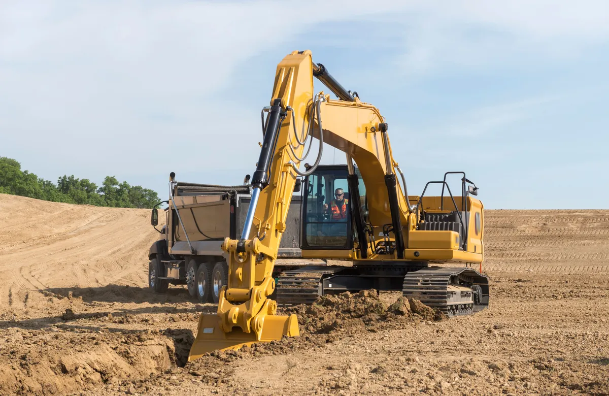 Large Excavator Hydraulic Cylinder Failures