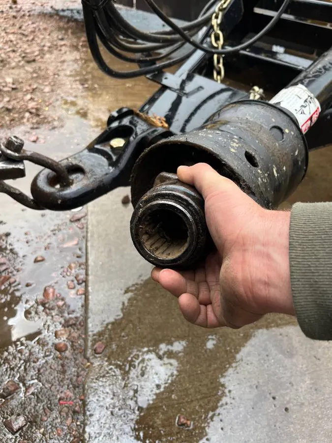 阿洛威粉碎机动力输出轴